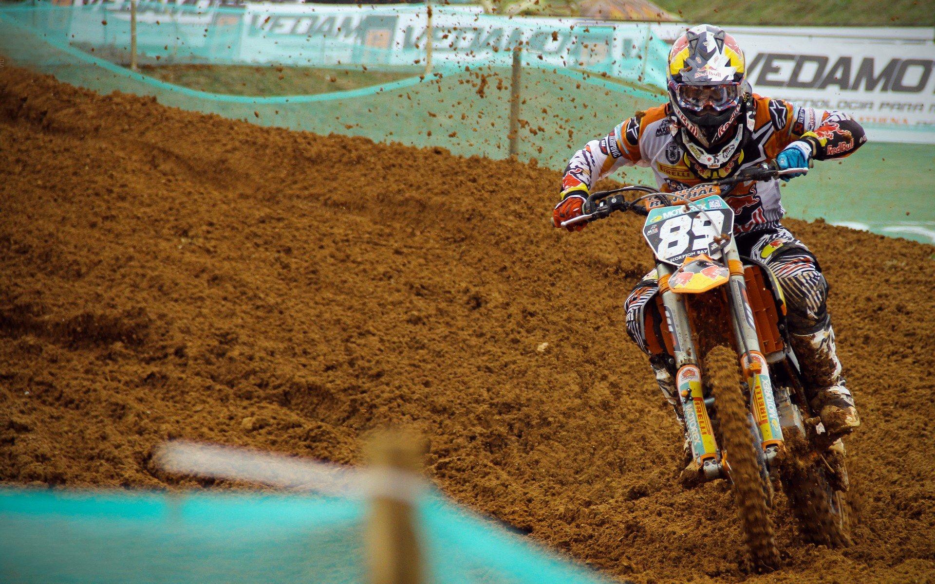 转会市场风云突变！纽卡退出塞斯科争夺战，曼联成热门下家，喜鹊军团紧急锁定穆尼斯